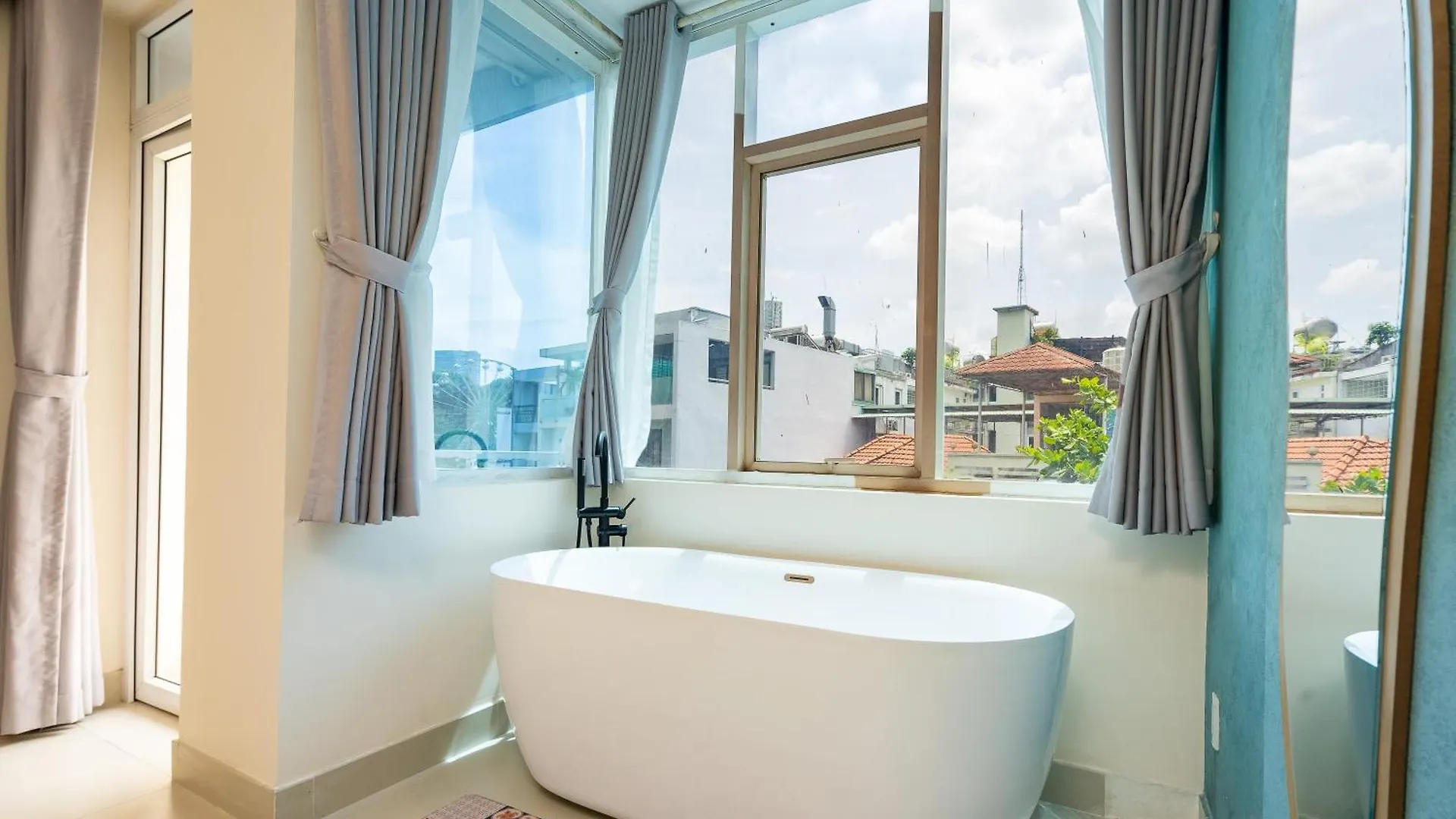 Hoshi Apartment Ho Chi Minh City 0*,  Vietnam